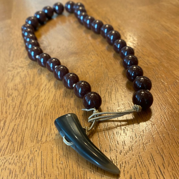 Beautiful black bead necklace - Picture 4 of 4